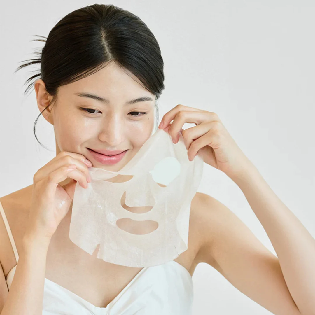 Madagascar Centella Tone Brightening Glow Mask